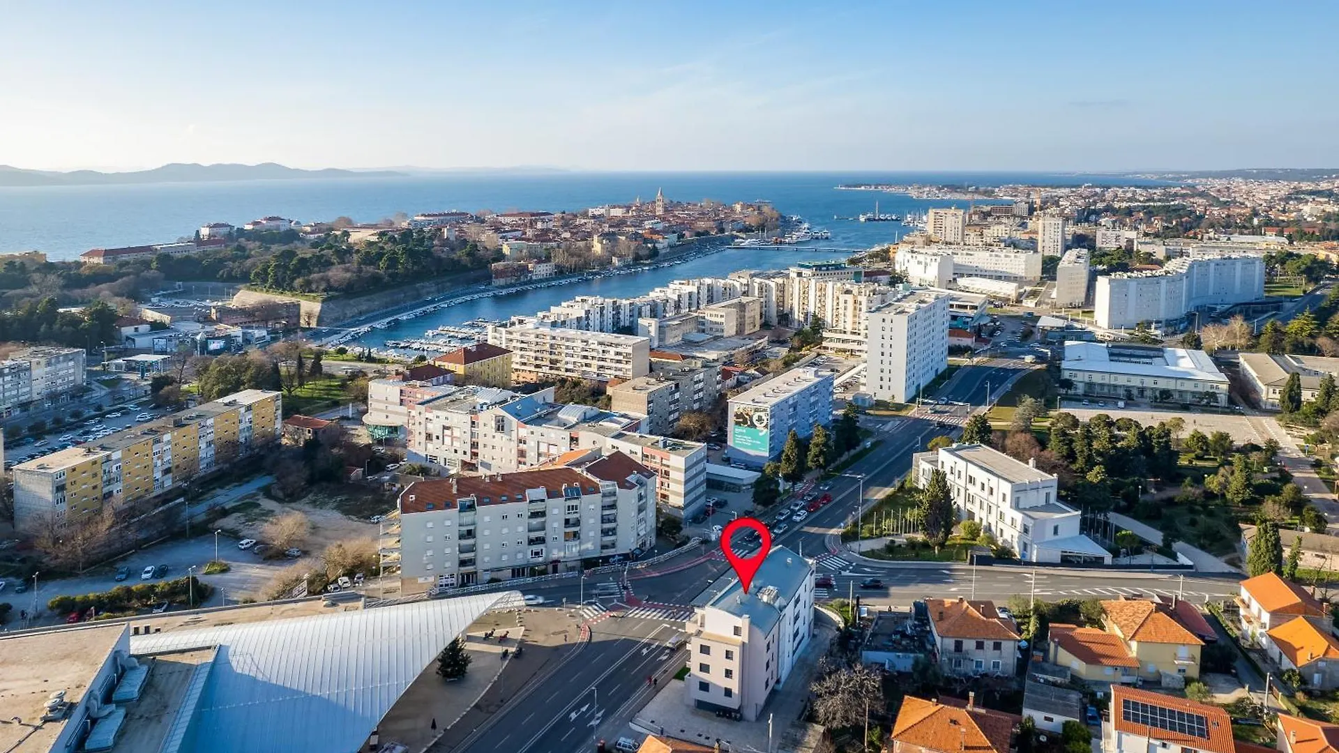 Tres Fenestras Zadar - Private Parking Apartment