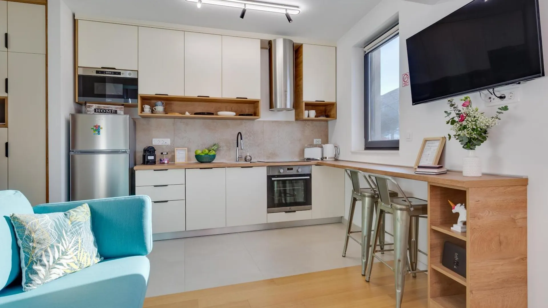 Tres Fenestras Zadar - Private Parking Apartment 0*,  Croatia