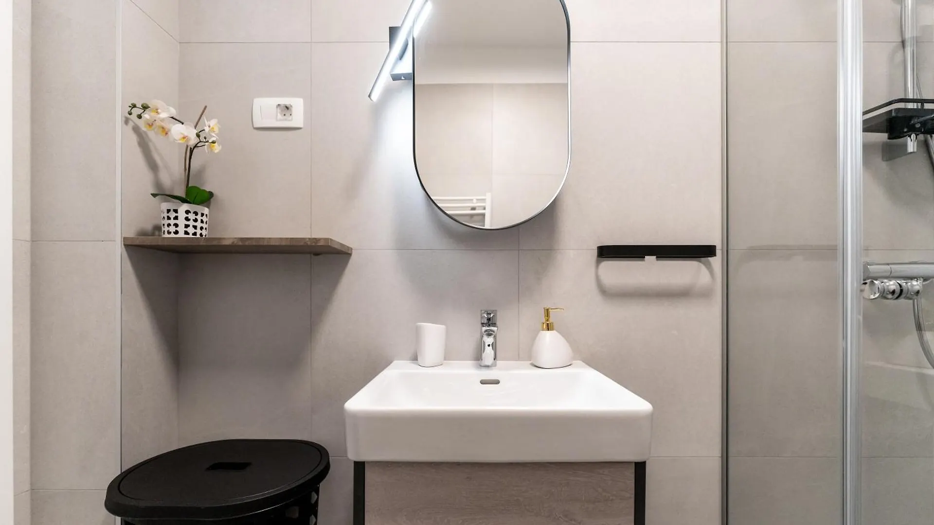 Tres Fenestras Zadar - Private Parking Apartment Croatia